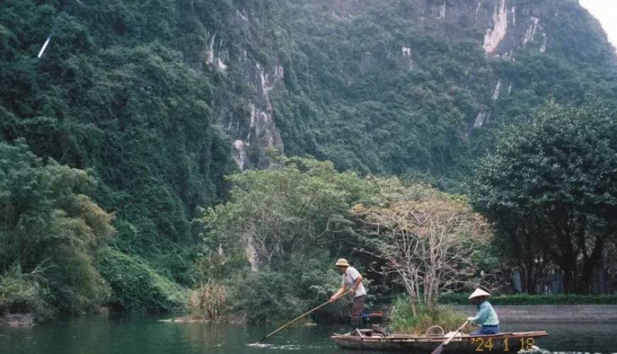 freshwater fishing in vietnam giant mekong catfish carp and hidden lakes
