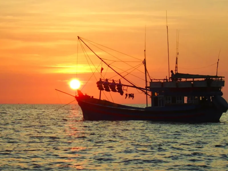 essential fishing etiquette for tourists in vietnam a comprehensive guide