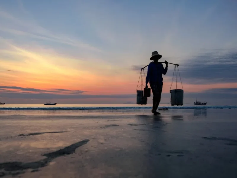 navigating the waters safety tips for solo fishing in vietnam
