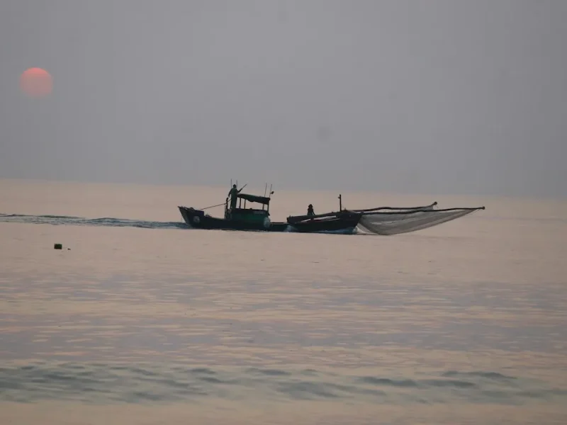 explore the best shore fishing destinations in vietnam top spots revealed